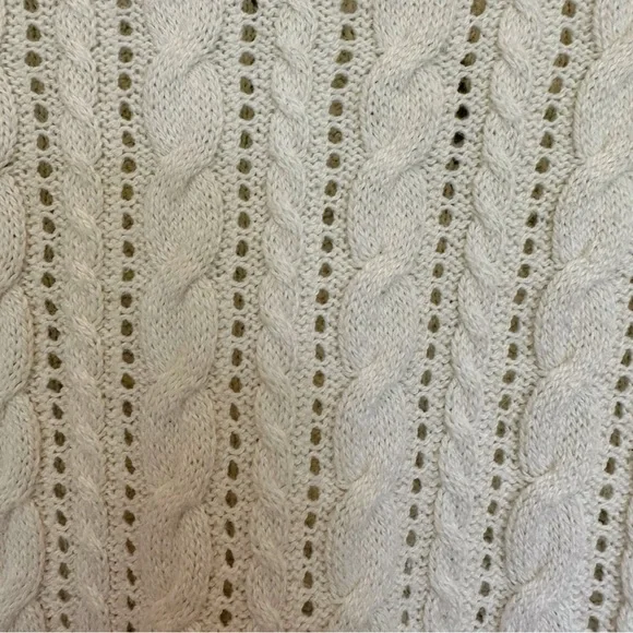 American Eagle AE cream ivory cable knit cotton wool blend sweater size medium - Picture 3 of 5